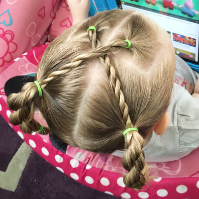 Crossed Twists Into Pigtail Twists